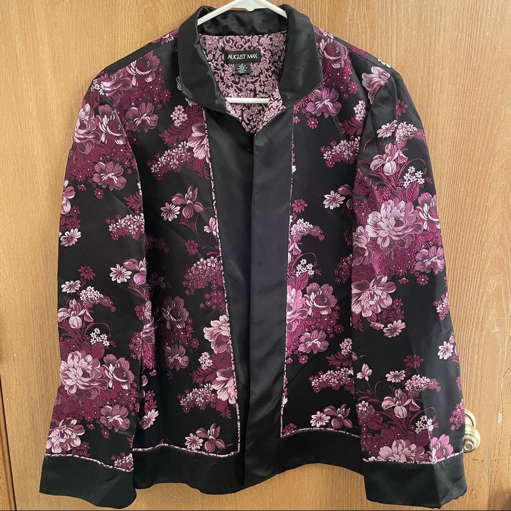 NWOT August max floral style blazer